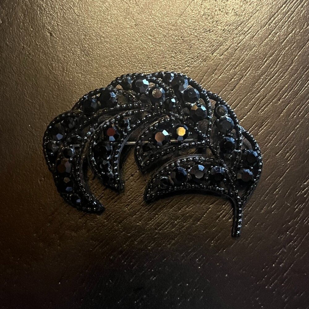 Vintage Black Metal Rhinestone Leaf Brooch Open Work